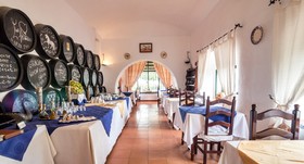 Hacienda El Santiscal Adults Only