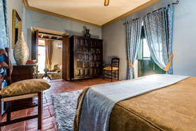 Hacienda El Santiscal Adults Only