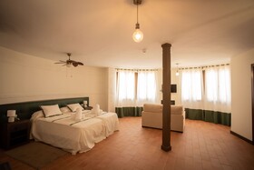 Hotel Bodegas Campestral