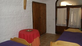 Cueva El Guindas
