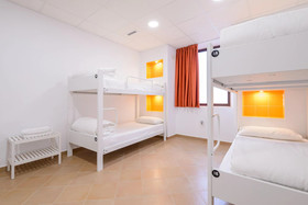 Benarraba Hostel