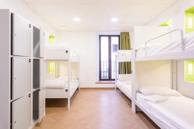 Benarraba Hostel