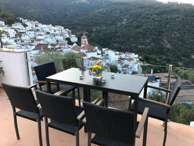 Benarraba Hostel