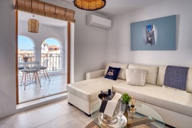 Olive & Ivy Guest House