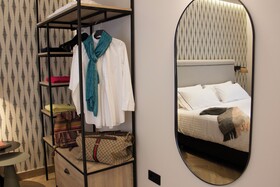 Puerta De La Ribera Suites