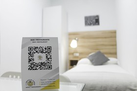 Hotel Vía Sevilla Cádiz Alojamiento Y Restaurante