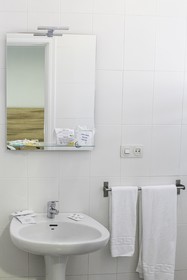 Hotel Vía Sevilla Cádiz Alojamiento Y Restaurante