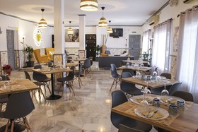 Hotel Vía Sevilla Cádiz Alojamiento Y Restaurante