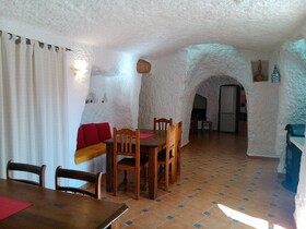 Cuevas Algarves De Gorafe