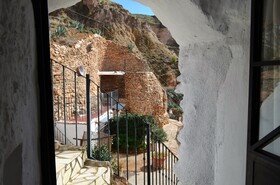 Cuevas Algarves De Gorafe