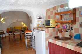 Cuevas Algarves De Gorafe