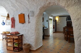 Cuevas Algarves De Gorafe