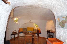 Cuevas Algarves De Gorafe