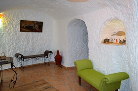 Cuevas Algarves De Gorafe