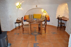 Cuevas Algarves De Gorafe