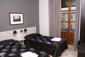 La Perla Granada Suites