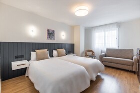 Olala Granada Suites