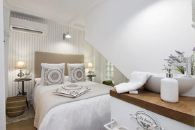 Pilar House