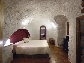 Casas Cueva La Tala