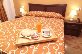 Hotel San Cayetano