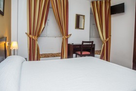 Hotel San Cayetano
