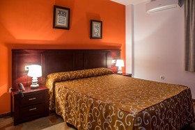 Hotel San Cayetano