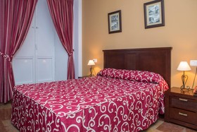Hotel San Cayetano