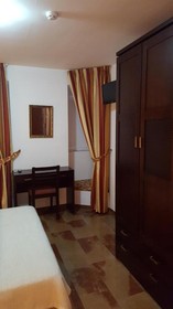 Hotel San Cayetano