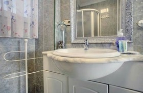 White Heron Apartment
