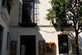 Alcazar Santa Cruz Pool Villa