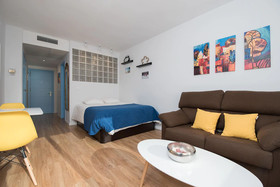 Apartamentos Villa Laura Triana