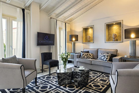 Casa de Triana Suite & Homes Seville