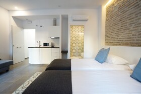 Dolium Apartments