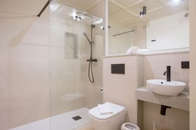 Genteel Home San Francisco Suites