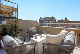 Genteel Home San Francisco Suites