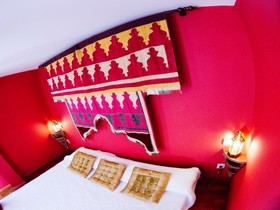 Giralda Suites