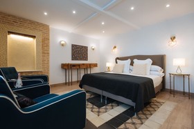 Hommyhome Casa Assle Luxury Suites & Apartments
