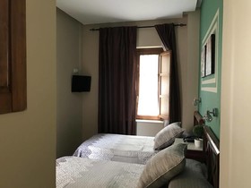 Hostal Puerta Carmona