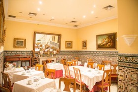 Hostal Sierpes