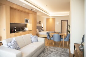 nQn Aparts & Suites Sevilla