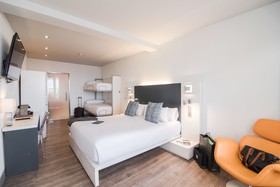 Petit Palace Canalejas