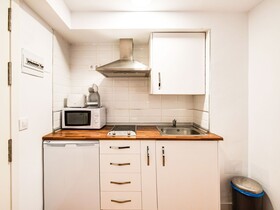 Radiant Holiday Home