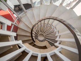 Radiant Holiday Home