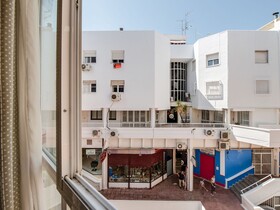 Radiant Holiday Home