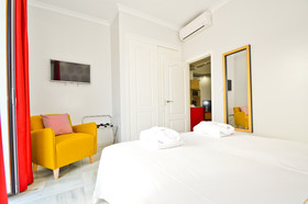 The Zentral Arenal Suites