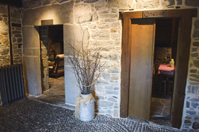 Casona De El Castaniu