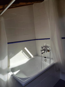 Apartamentos Rurales La Caviana