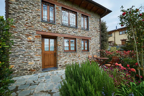 Casas y Apartamentos Hacienda Llamabúa