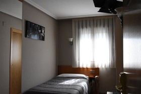 Hotel Carbayon