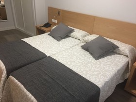 Hostal Alda Alborán Rooms